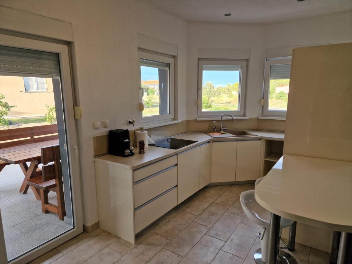 Apartament Luca *